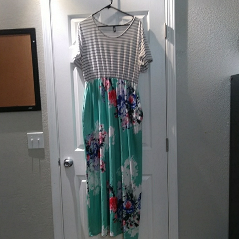 1X allegrace floral dress